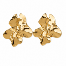 Load image into Gallery viewer, Sculpted Gold Earrings