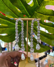 Load image into Gallery viewer, Crystal Drop Earrings with Pearls