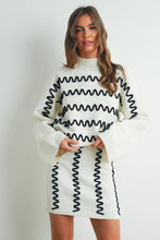 Load image into Gallery viewer, Cream Wavy Stripe Turtleneck Sweater
