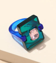 Load image into Gallery viewer, Blue Crystal Resin Ring

