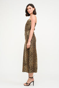 Turn heads in the fierce and fabulous Leopard Printed Corset Midi Dress! Designed with a sleek corset-style bodice and a wild leopard print, this dress hugs your curves in all the right places. The midi length adds a touch of elegance, making it perfect for date nights, parties, or any occasion that calls for a bold statement. For best care, hand wash cold, do not bleach, and line dry. Get ready to unleash your wild side!