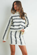 Load image into Gallery viewer, Cream Wavy Stripe Turtleneck Sweater
